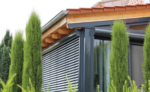 Types of Outdoor Blinds
