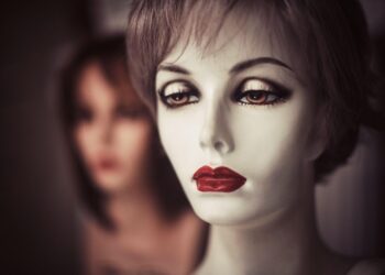 Top Products to Look After Extensions and Wigs