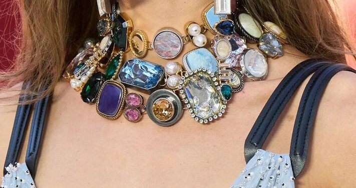 Gold jewellery trends of 2023