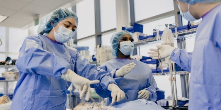 Dignity College of Healthcare online surgical technician training