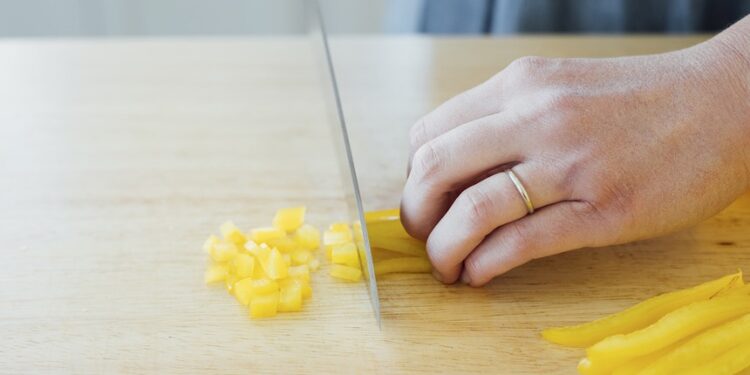 Mastering the Art of Vegetable Cutting With a Knife: A Guide