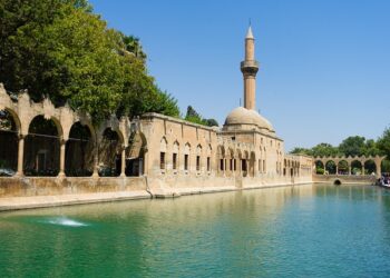 Obtaining a Vietnam Visa for Colombian Citizens