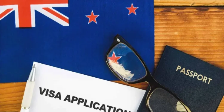 Navigating New Zealand Entry Requirements: A Guide to ETA Visa for German Citizens and Traditional Visas for US Citizens