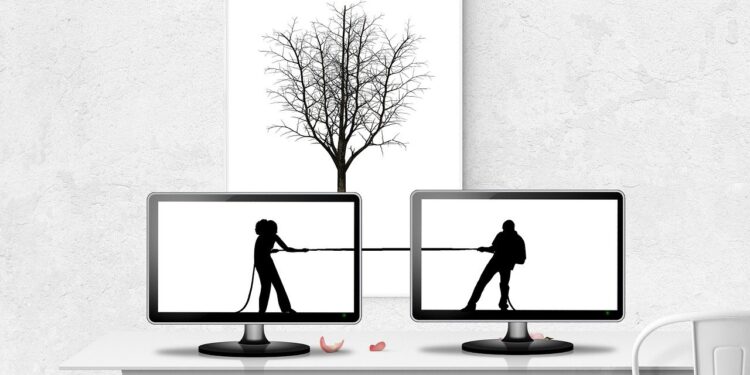 Emma Arguing With Principal Figgins