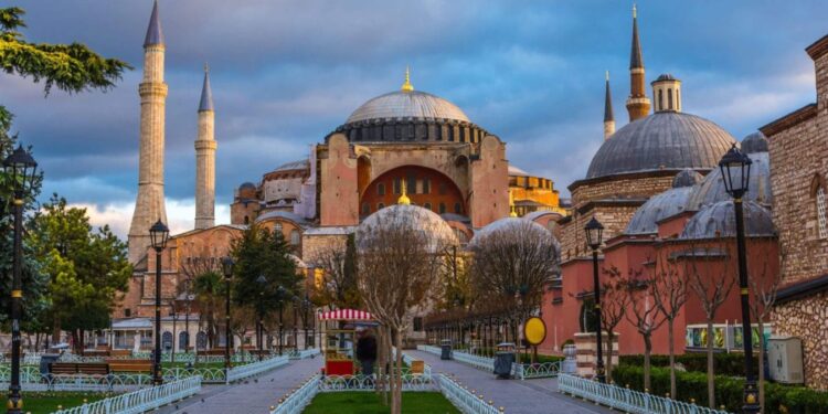 Exploring Turkey Visitor Visa: Everything You Need to Know
