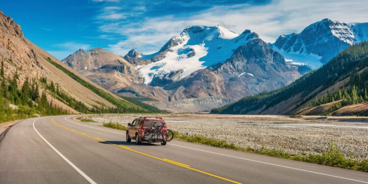 Navigating Entry into Canada from the US Border Everything You Need to Know