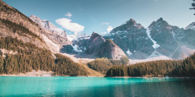 How Can Cyprus Citizens Obtain a Canada Visa?