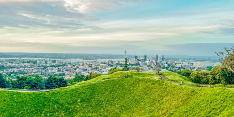 How Do You Apply for a New Zealand Visa?