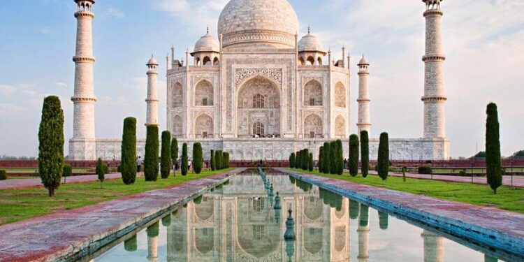 How Do French Citizens Obtain an Indian Visa?