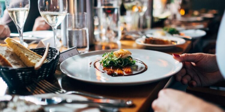 Why Hiring a Private Chef is the Perfect Way to Celebrate Your 30th Wedding Anniversary