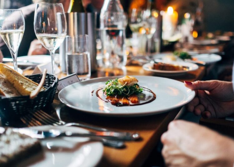 Why Hiring a Private Chef is the Perfect Way to Celebrate Your 30th Wedding Anniversary  