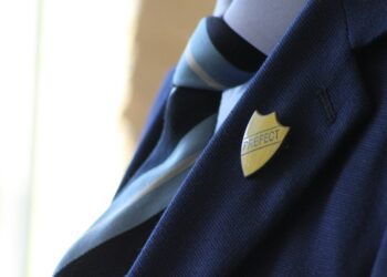 5 Common Mistakes Companies Make When Ordering Corporate Uniforms