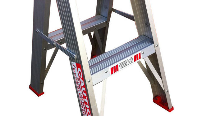 Indalex 2 Step Ladder for Convenient Low-Level Workplace Access