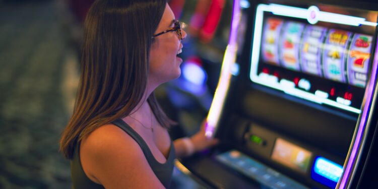 A Guide to Choosing Slot Games: Understanding Features, Themes, and Game Mechanics